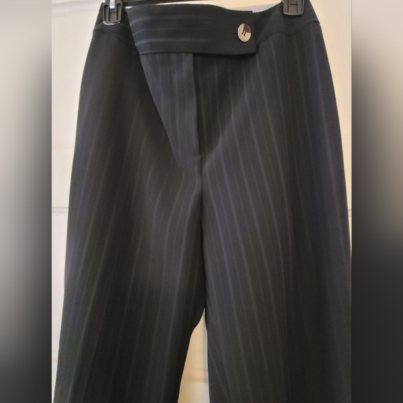 Black pants size 8 - Picture 2 of 2